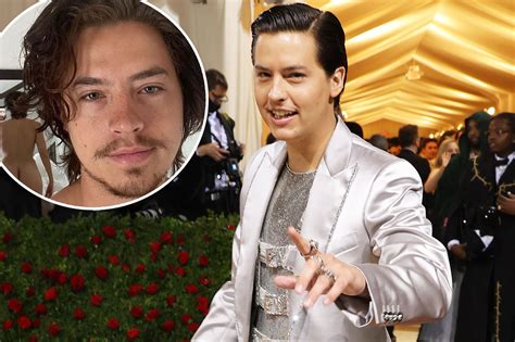 cole sprouse butt|Fans Shocked By Cole Sprouses Bizarre Instagram Post Of His。